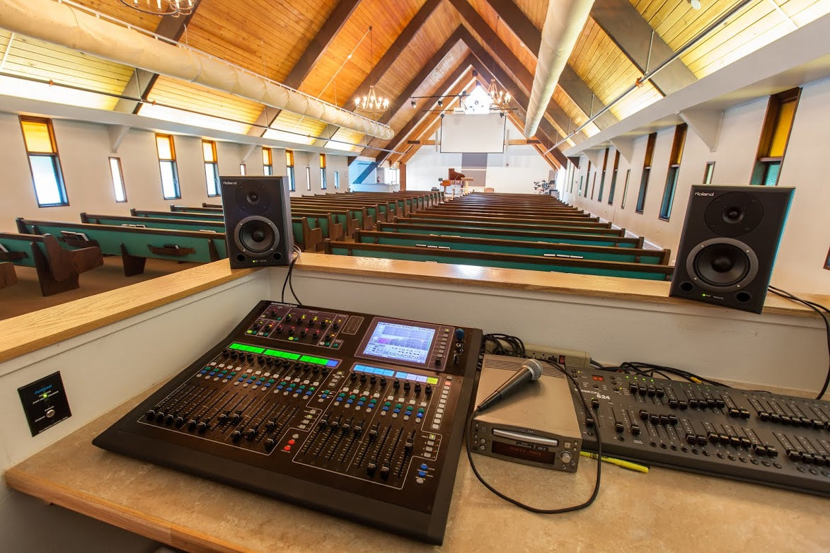 Guidelines for Choosing the Best Microphones for Your Faith Community