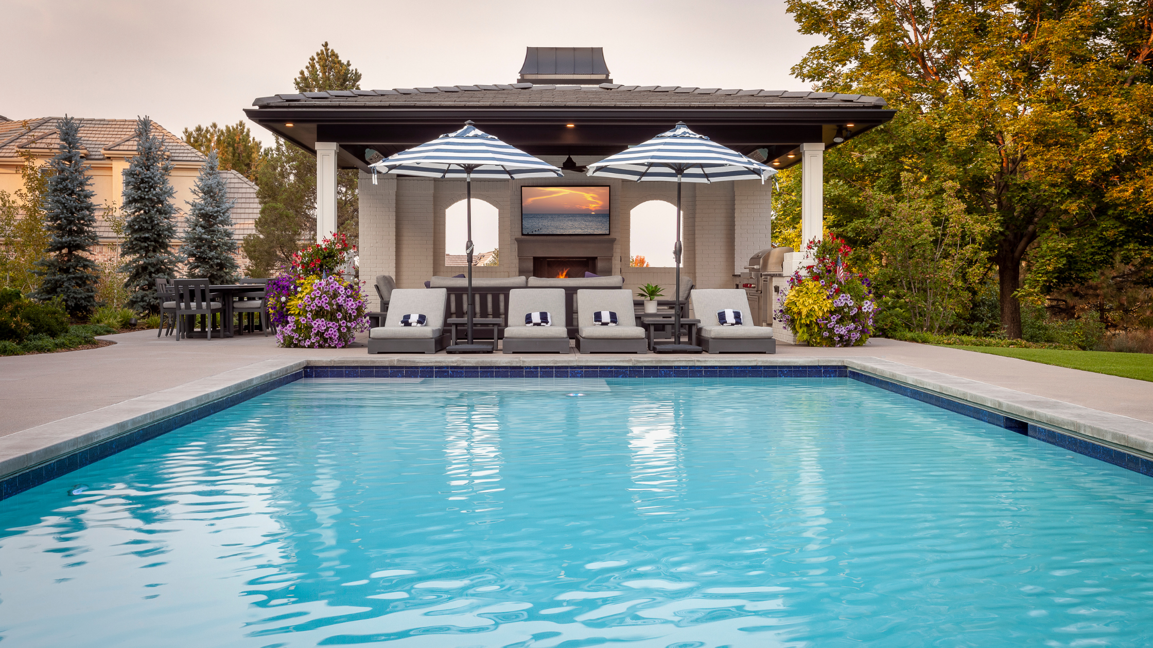 Modern Home Spaces: Residence in Greenwood Village, CO