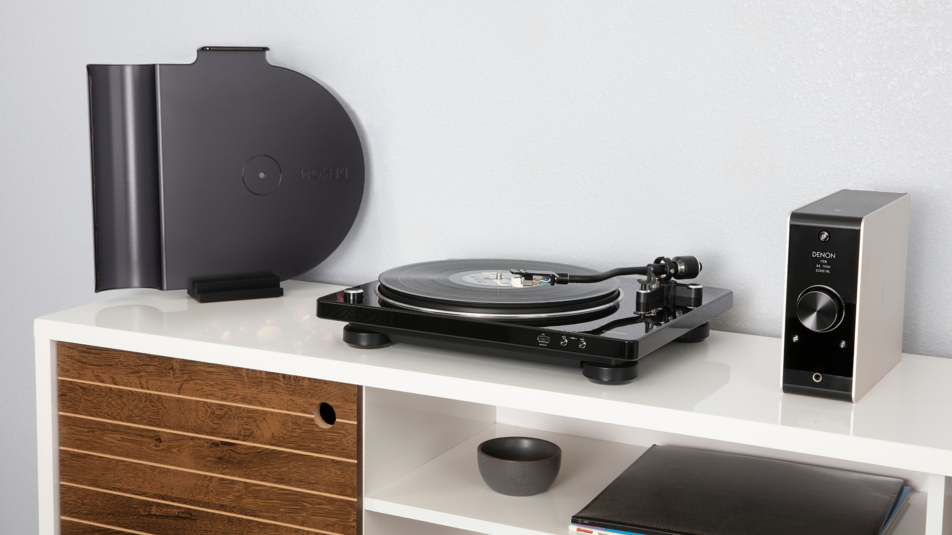 The Ultimate Analog Wishlist: Gifts for the Vinyl Lover