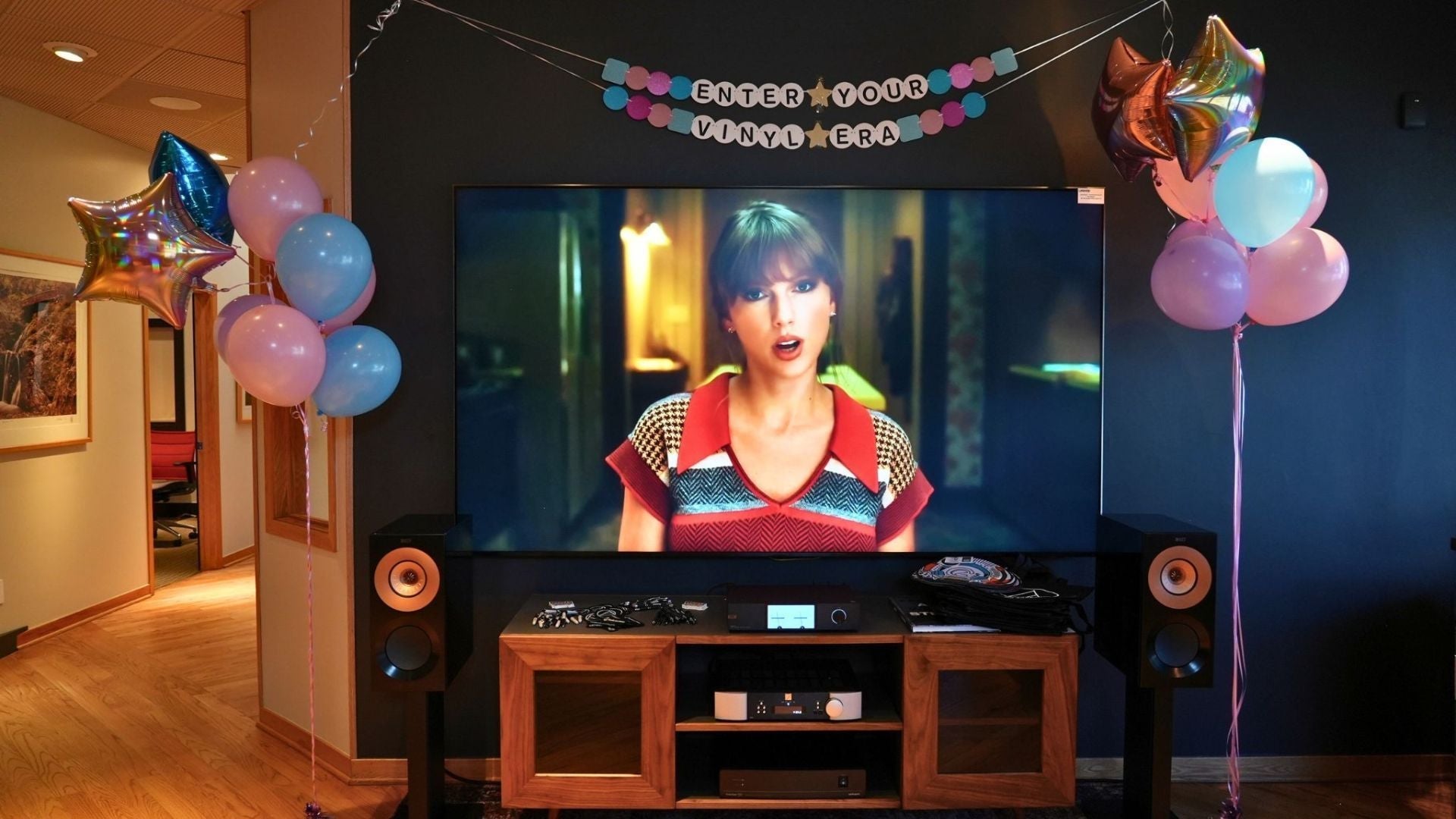 Spinning Into the Vinyl Era: A Taylor Swift Night at ListenUp