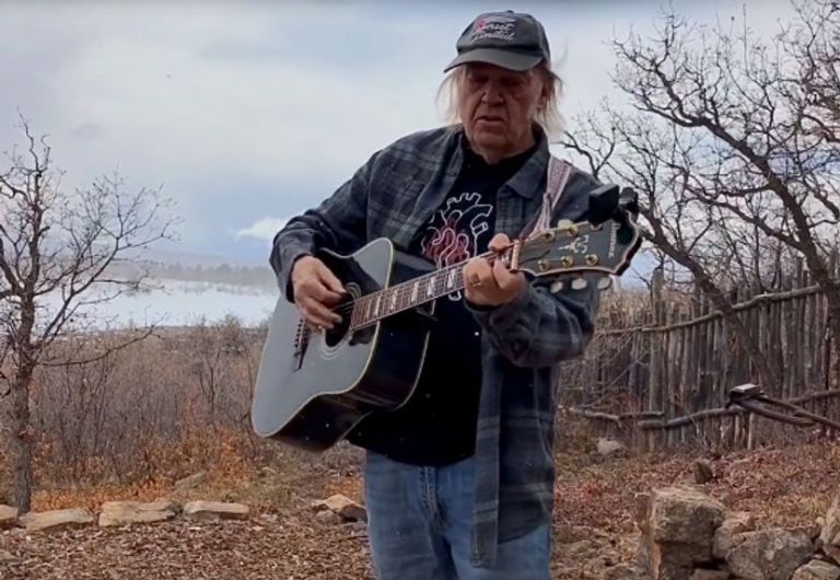 Need Weekend Entertainment at Home? Your Guide to Live Music