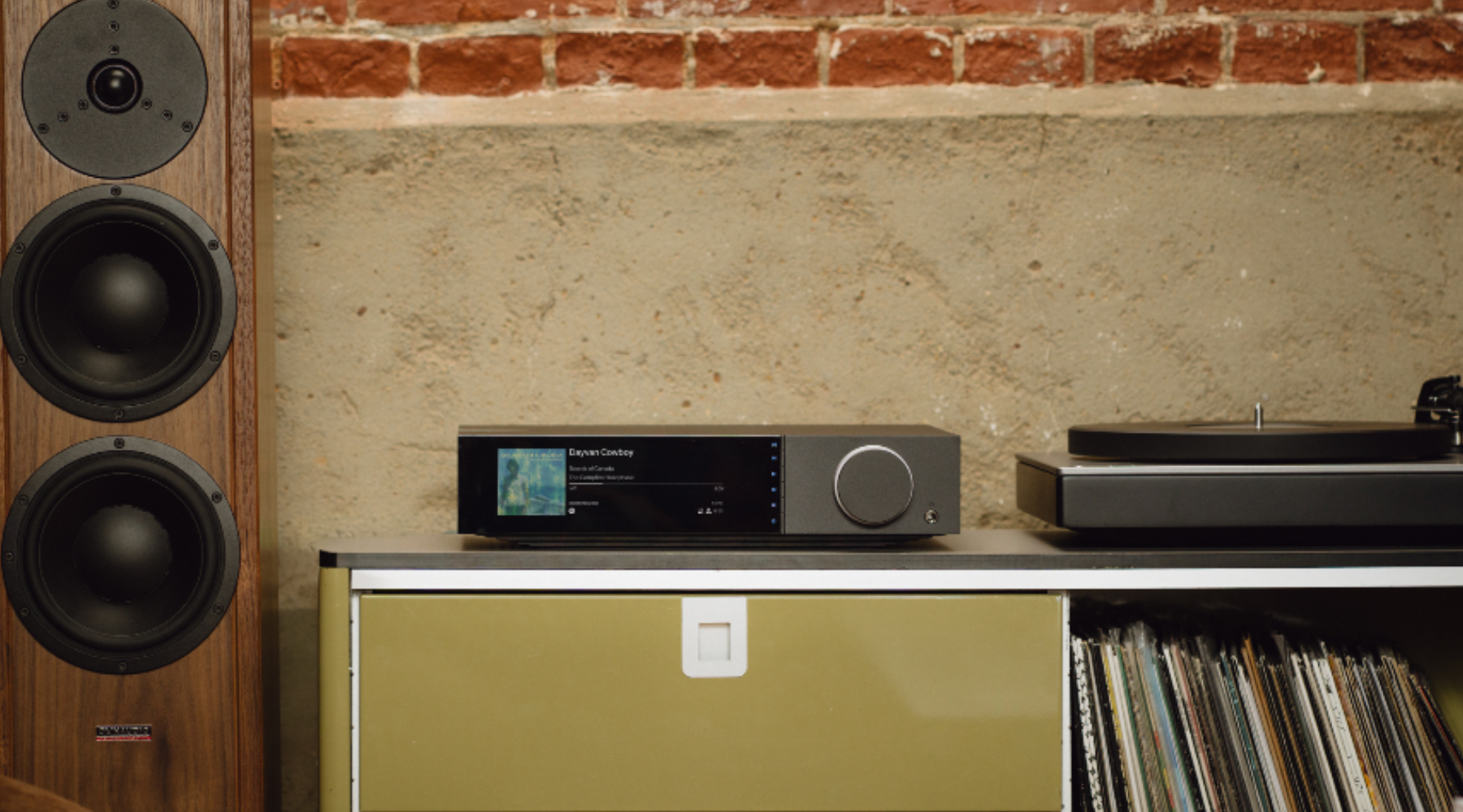Cambridge Audio Evo 300 First Look: A Powerful New Streaming Amplifier at ListenUp