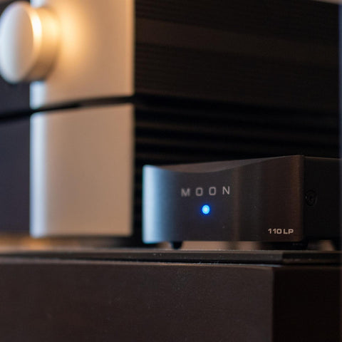MOON MOON 110LPV2 Phono Preamplifier