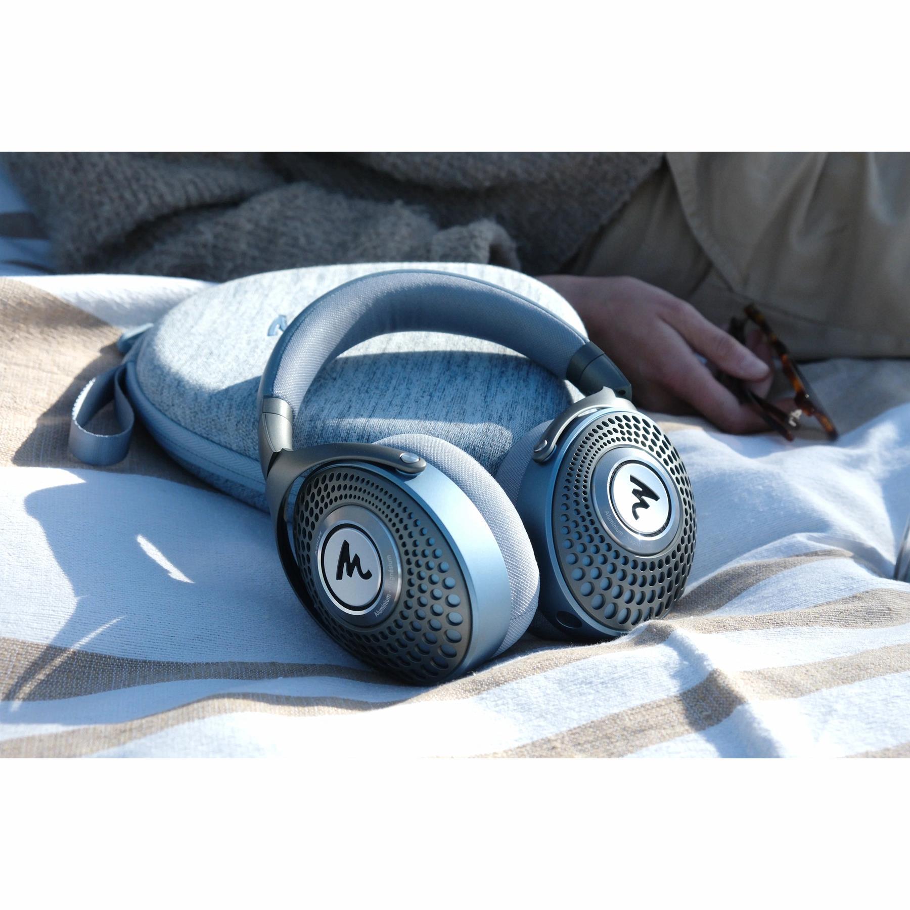 Focal Azurys Closed-Back Headphones | ListenUp