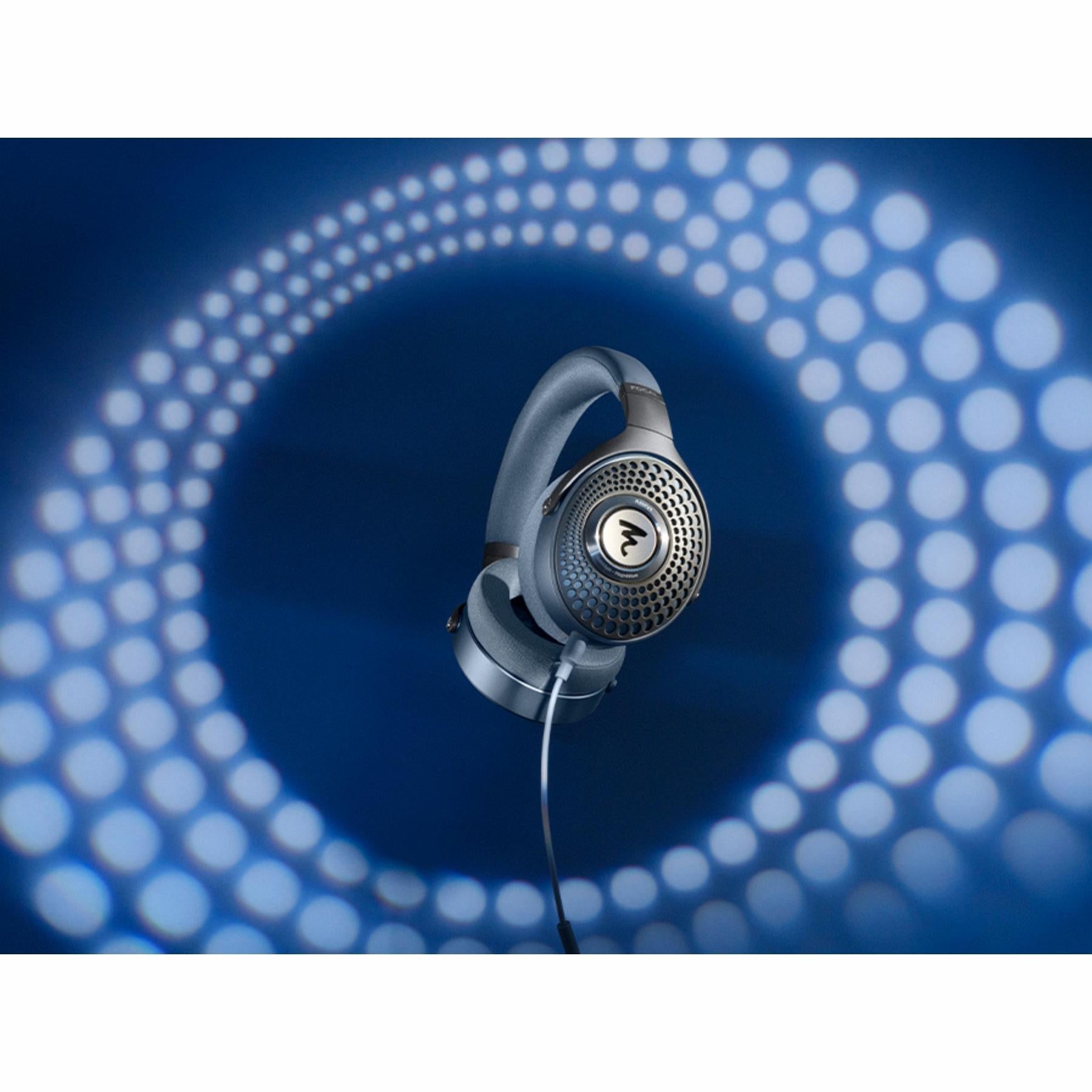 Focal Azurys Closed-Back Headphones | ListenUp