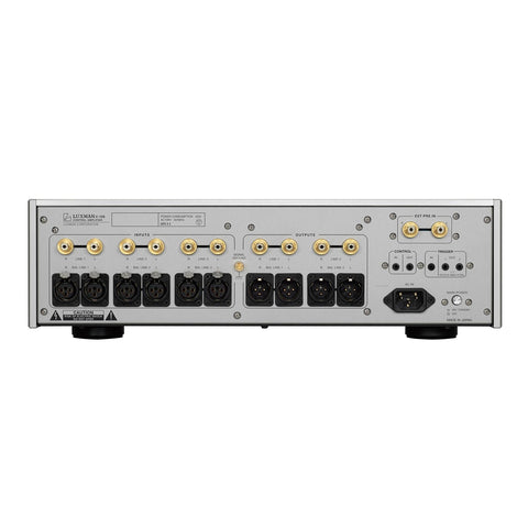 LUXMAN C-10X rear (view 2 of 6)