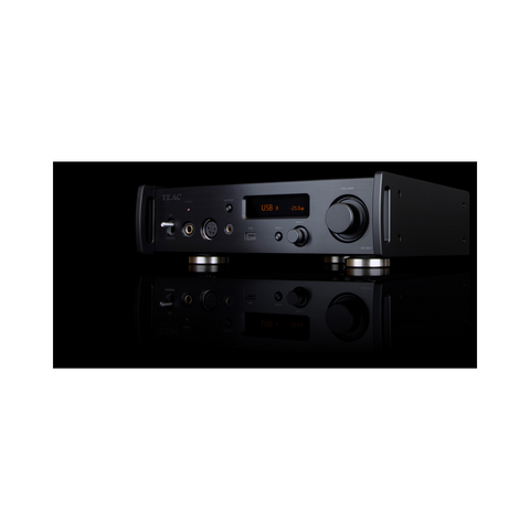 Teac UD-507 USB DAC / Preamplifier / Headphone Amplifier (Black) - Clearance / Open Box (view 5 of 6)