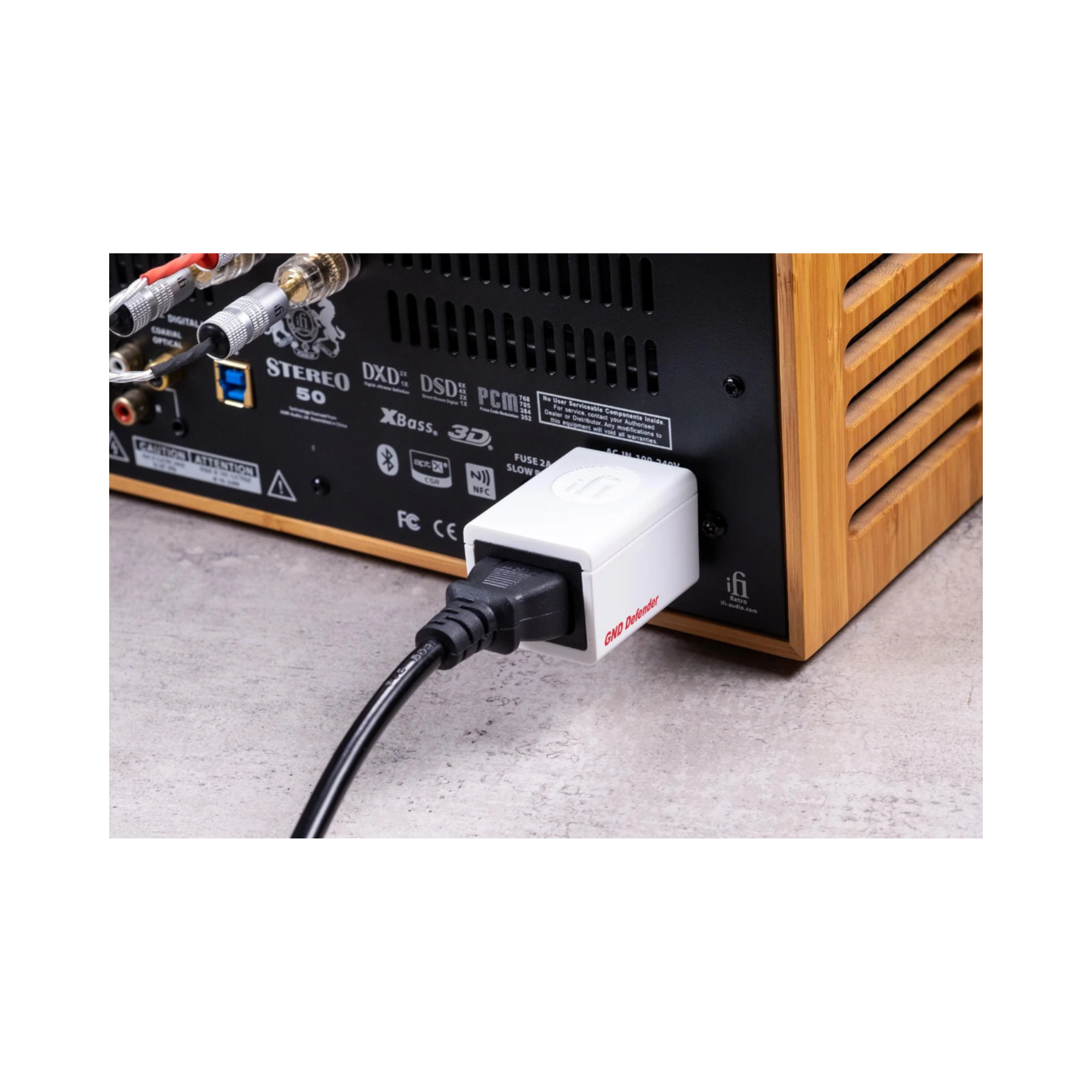 iFi audio GND Defender 本体 iFi SilentPower - GND Defender - Eliminate Ground Loops | ListenUp