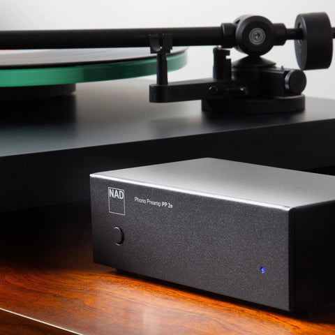 NAD PP 2e Phono Preamplifier (view 4 of 5)