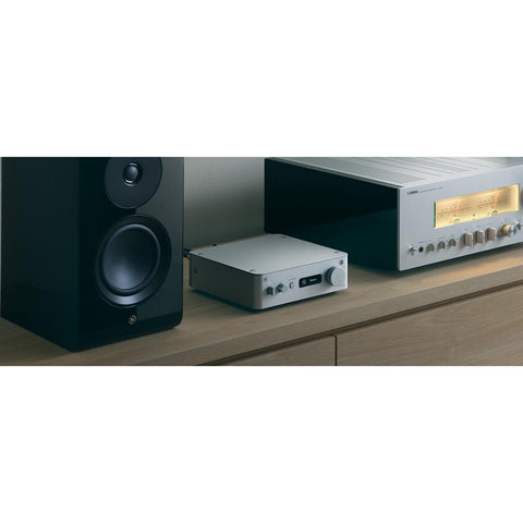 Yamaha WXC-70A Compact Wireless Music Streamer (view 5 of 6)