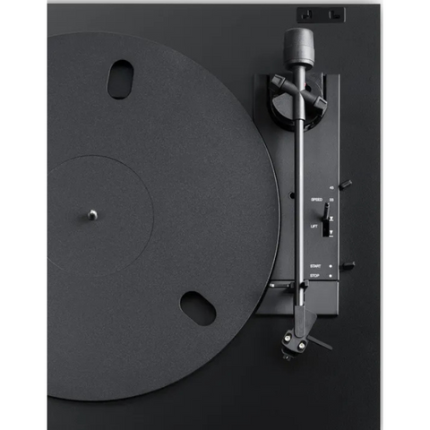 Pro-Ject Automat A1.2 - detail tonearm and controls from above  (view 2 of 5)