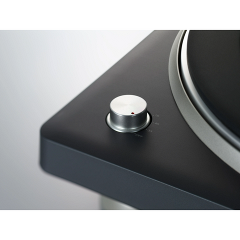 Denon DP-500BT Belt-Drive Turntable rpm knob (view 5 of 9)