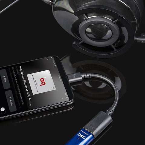 AudioQuest DragonFly Cobalt USB DAC + Preamp + Headphone Amp (view 6 of 7)