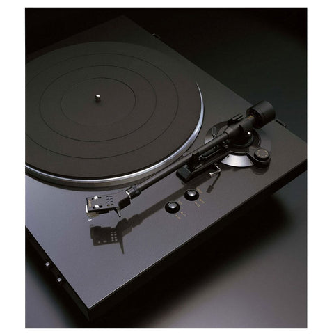 Denon DP-300F Fully Automatic Turntable (view 4 of 8)
