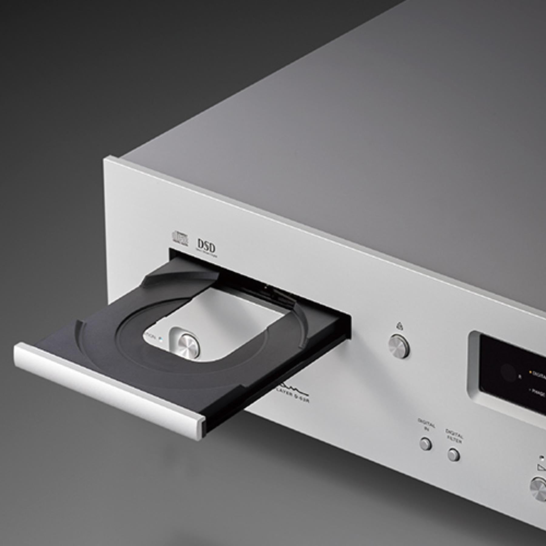 LUXMAN D-03R CD Player-silver | ListenUp