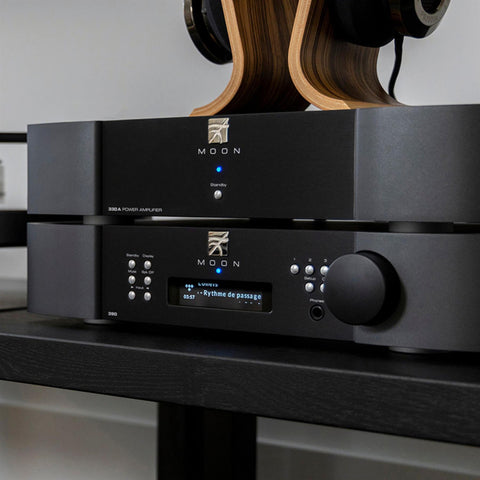 MOON 390 Network Player / Preamplifier (view 6 of 6)