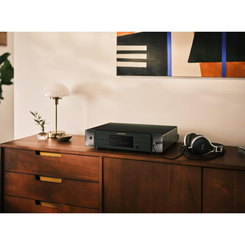 Marantz CD 70 CD Player with High-Performance DAC and USB Playback (view 4 of 5)