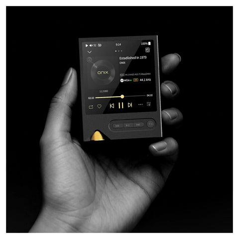 Shanling Onix XM2 Portable Hi-Res Audio Player in hand (view 4 of 4)