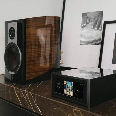 NAD M10V3 Streaming Integrated Amplifier (view 4 of 6)