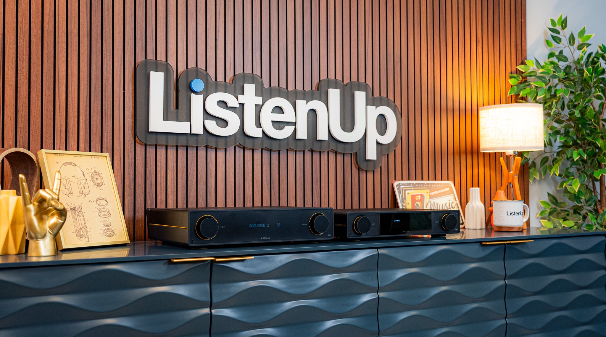 ARCAM A15+ vs A25+: Which Integrated Amplifier Is Right for You?