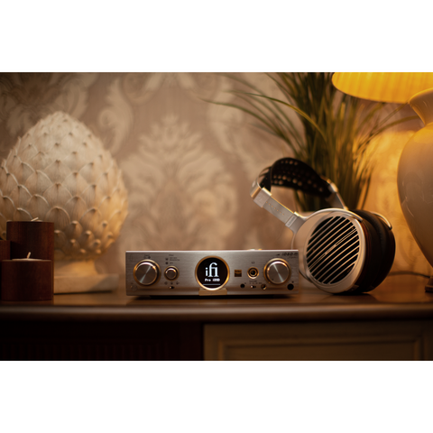 iFi Audio Pro iDSD Signature - Desktop DAC/Tube/Solid State/Headphone Amplifier (view 7 of 7)