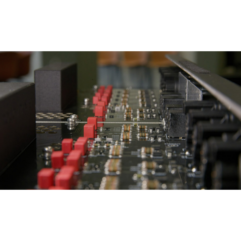 Electrocompaniet EC 5 Reference Class A Preamplifier (view 3 of 6)