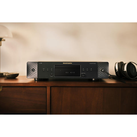 Marantz CD 70 CD Player with High-Performance DAC and USB Playback (view 5 of 5)
