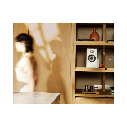 Bowers & Wilkins B&W 607 S3 Stand-mount Speaker Pair - Clearance / Open Box