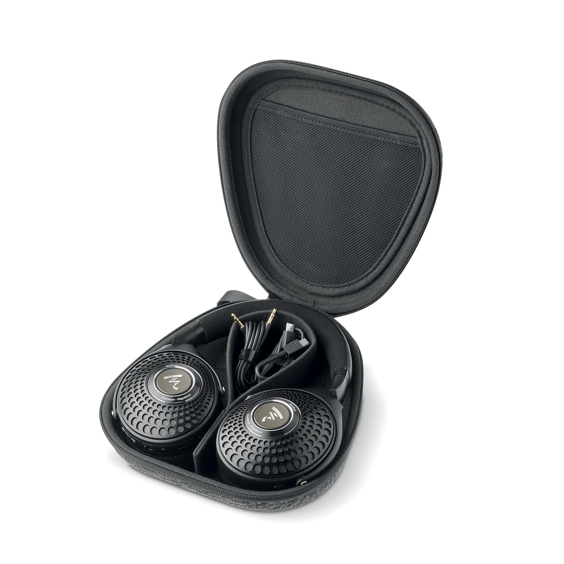 【やっちー】 Focal Bathys deep black Focal Bathys Premium Wireless Headphones | Deep Black | ListenUp
