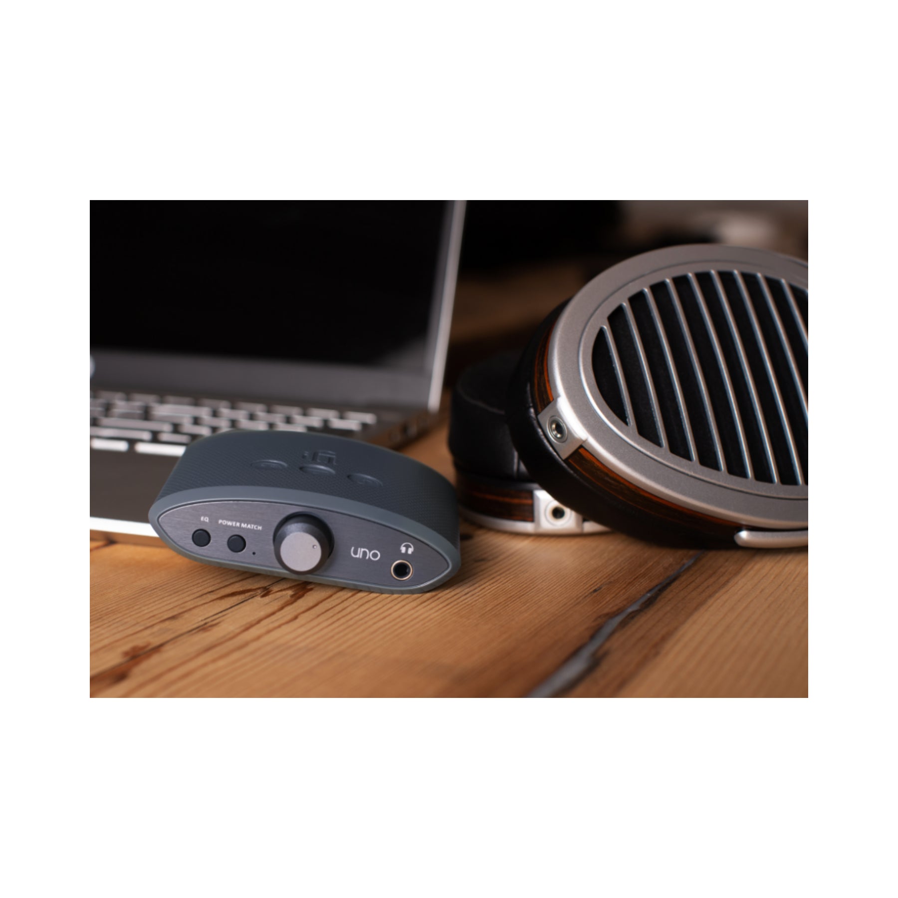 iFi Uno DAC - Headphone Amplifier - USB C Input | ListenUp